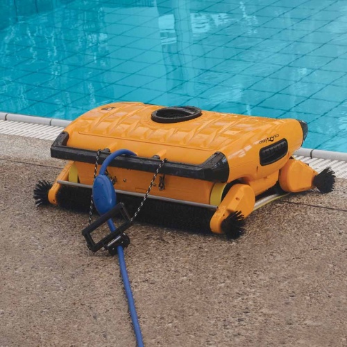 Dolphin Wave 300XL Swimming Pool Cleaner by Maytronics